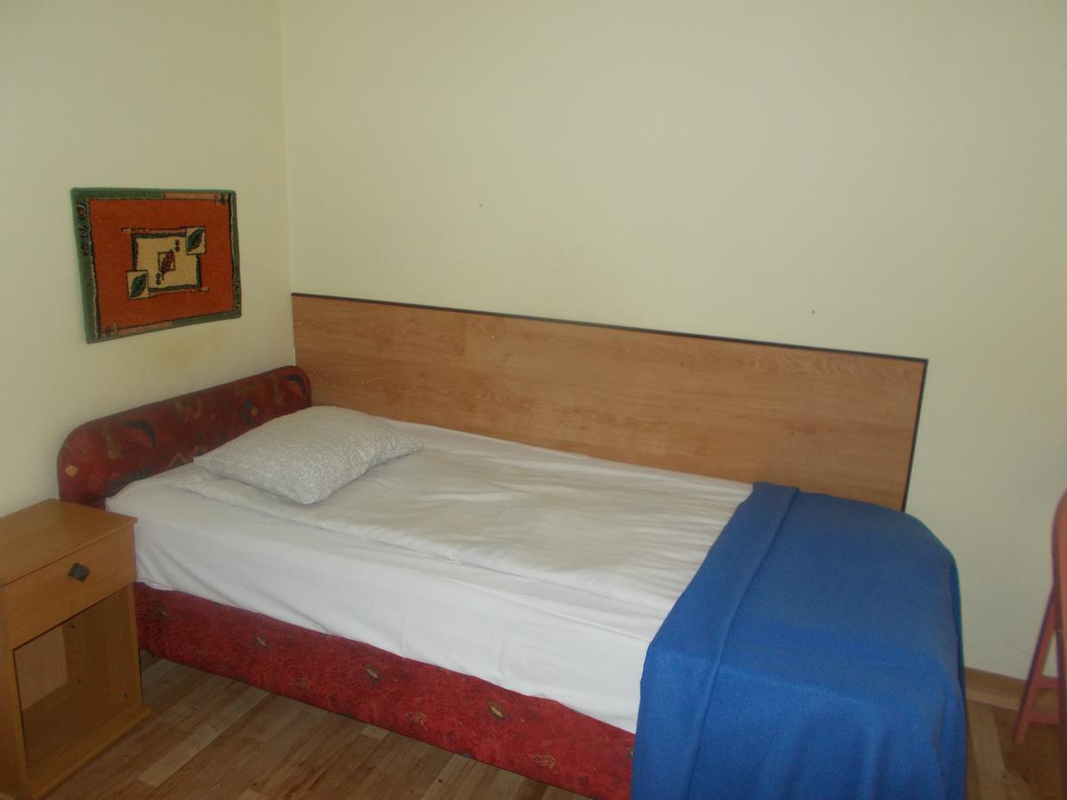 Motel Rezydent Wroclaw Exterior photo