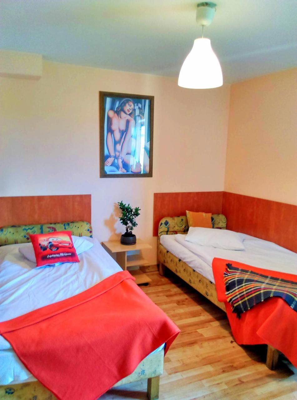 Motel Rezydent Wroclaw Exterior photo